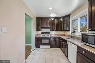 3610 Parklane Rd, Fairfax, VA 22030 - Photo 37