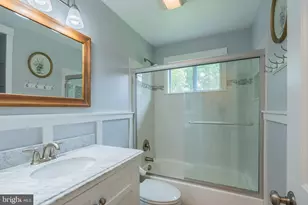 3817 Ren Rd, Fairfax, VA 22030 - Photo 15