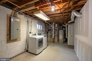 3817 Ren Rd, Fairfax, VA 22030 - Photo 35