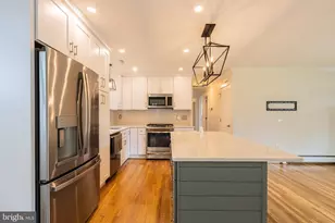 3817 Ren Rd, Fairfax, VA 22030 - Photo 11