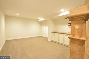 3817 Ren Rd, Fairfax, VA 22030 - Photo 13