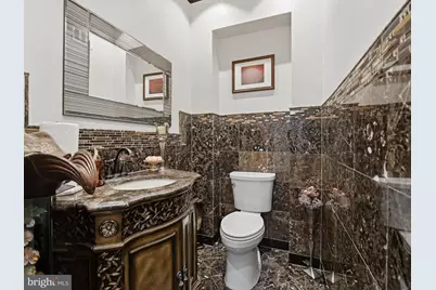 10123 Ratcliffe Manor Drive, Fairfax, VA 22030 - Photo 9