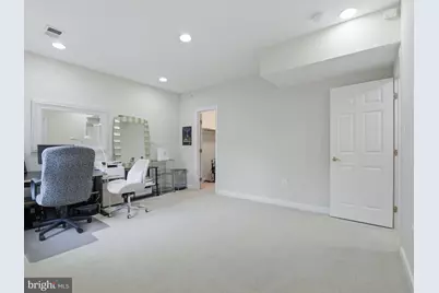 10123 Ratcliffe Manor Drive, Fairfax, VA 22030 - Photo 17