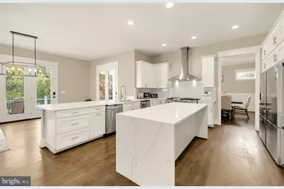 10602 Oak Place, Fairfax, VA 22030 - Photo 15