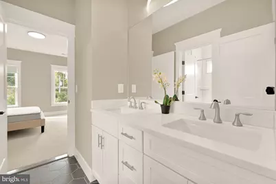 10602 Oak Place, Fairfax, VA 22030 - Photo 35