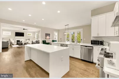 10602 Oak Place, Fairfax, VA 22030 - Photo 13