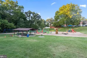 10328 Sager Ave, Fairfax, VA 22030 - Photo 37