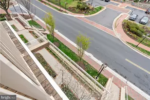 10337 Sager Ave, Fairfax, VA 22030 - Photo 29