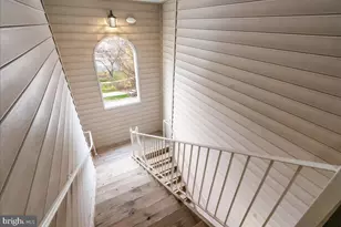 10337 Sager Ave, Fairfax, VA 22030 - Photo 9