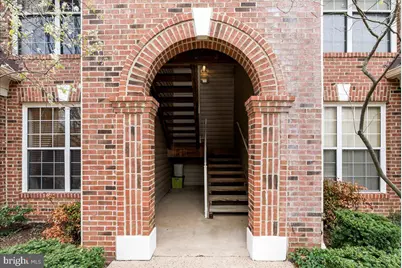 10337 Sager Avenue #304, Fairfax, VA 22030 - Photo 7