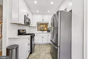 4111 Oxford Ln, Fairfax, VA 22030 - Photo 11