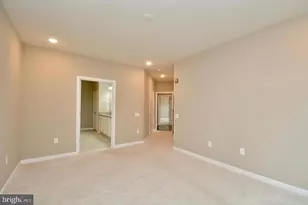 3989 Norton Pl, Fairfax, VA 22030 - Photo 25