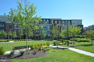 3989 Norton Pl, Fairfax, VA 22030 - Photo 5