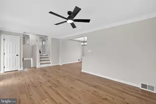 3811 Egan Dr, Fairfax, VA 22030 - Photo 5