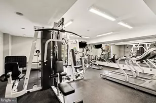 10570 Main St, Fairfax, VA 22030 - Photo 21