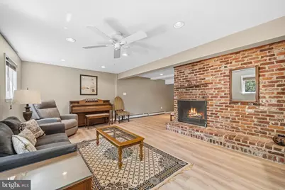 10122 Farmington Drive, Fairfax, VA 22030 - Photo 27