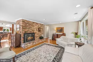 10122 Farmington Dr, Fairfax, VA 22030 - Photo 13