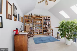 10454 Breckinridge Ln, Fairfax, VA 22030 - Photo 13