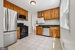 10217 Rodgers Rd, Fairfax, VA 22030 - Photo 15