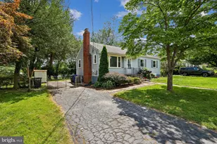 10217 Rodgers Rd, Fairfax, VA 22030 - Photo 3