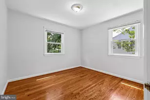 10217 Rodgers Rd, Fairfax, VA 22030 - Photo 11