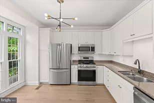 10524 James Wren Way, Fairfax, VA 22030 - Photo 5