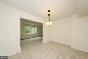 10413 Courthouse Dr, Fairfax, VA 22030 - Photo 9