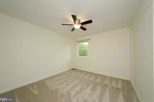 10413 Courthouse Dr, Fairfax, VA 22030 - Photo 19