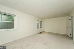10413 Courthouse Dr, Fairfax, VA 22030 - Photo 25