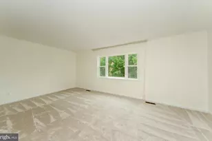 10413 Courthouse Dr, Fairfax, VA 22030 - Photo 13