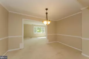 10413 Courthouse Dr, Fairfax, VA 22030 - Photo 7