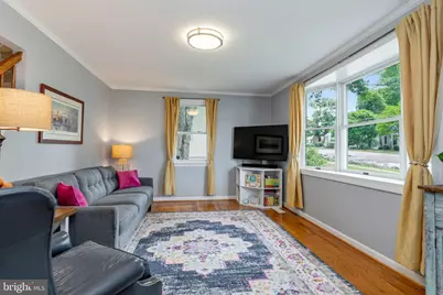4025 Maple Street, Fairfax, VA 22030 - Photo 3