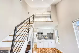 10237 Stratford Ave, Fairfax, VA 22030 - Photo 13