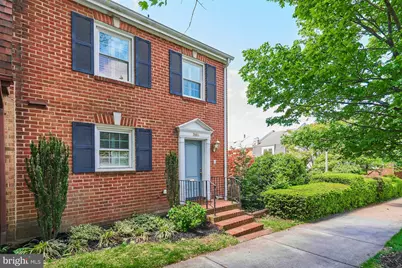 3886 University Drive, Fairfax, VA 22030 - Photo 3