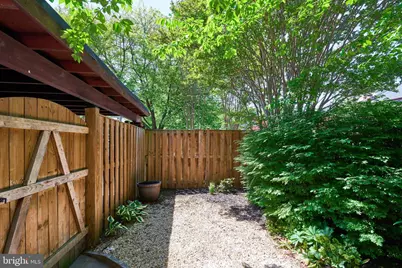 3886 University Drive, Fairfax, VA 22030 - Photo 37