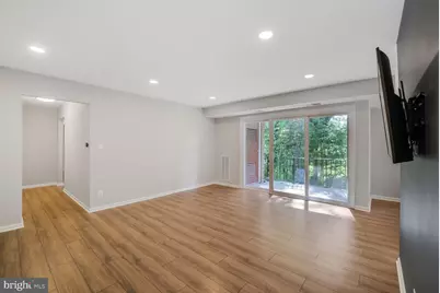 3860 Lyndhurst Drive #202, Fairfax, VA 22031 - Photo 3