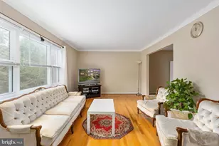 10405 Courthouse Dr, Fairfax, VA 22030 - Photo 7