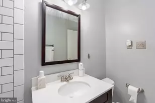 10405 Courthouse Dr, Fairfax, VA 22030 - Photo 21