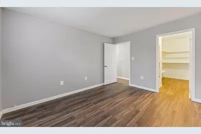 10724 W West Drive #204, Fairfax, VA 22030 - Photo 9