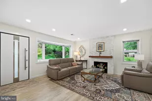 10146 Spring Lake Terrace, Fairfax, VA 22030 - Photo 7