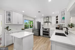 10146 Spring Lake Terrace, Fairfax, VA 22030 - Photo 13