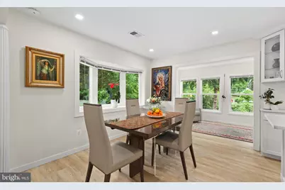 10146 Spring Lake Terrace, Fairfax, VA 22030 - Photo 11