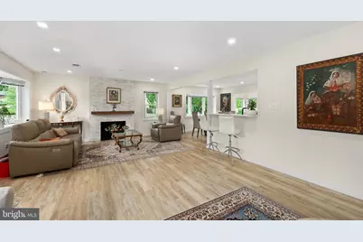 10146 Spring Lake Terrace, Fairfax, VA 22030 - Photo 5