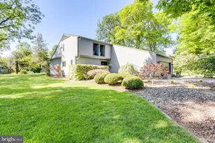 10501 Oak Pl Ct, Fairfax, VA 22030 - Photo 37