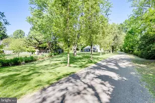 10501 Oak Pl Ct, Fairfax, VA 22030 - Photo 45