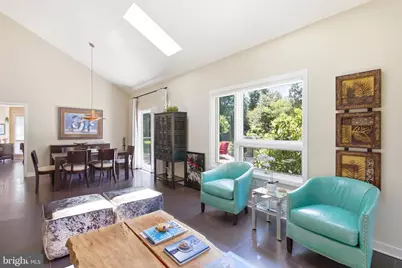 10501 Oak Place Court, Fairfax, VA 22030 - Photo 11