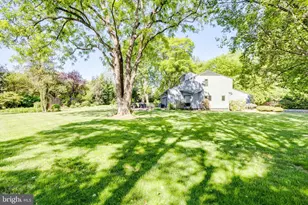 10501 Oak Pl Ct, Fairfax, VA 22030 - Photo 47