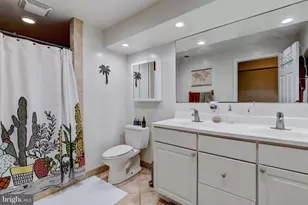9920 Pinehurst Ave, Fairfax, VA 22030 - Photo 19