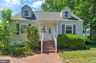 4038 Poplar St, Fairfax, VA 22030 - Photo 1