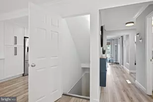 9774 Main St, Fairfax, VA 22031 - Photo 19